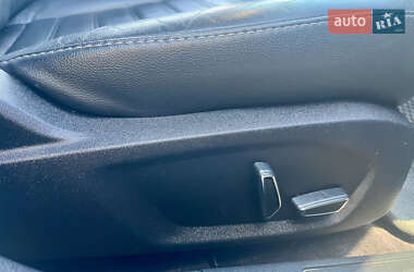 Седан Ford Fusion 2017 в 