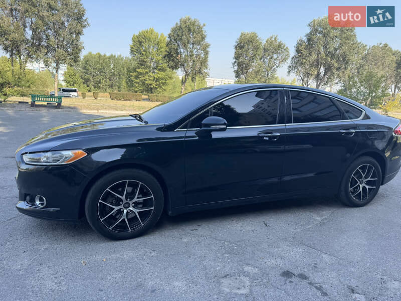 Седан Ford Fusion 2013 в Каменском