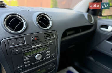 Хэтчбек Ford Fusion 2007 в 