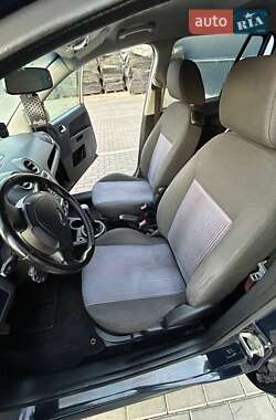 Хэтчбек Ford Fusion 2007 в 