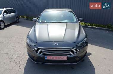 Седан Ford Fusion 2017 в 