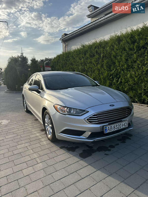 Седан Ford Fusion 2018 в Виннице