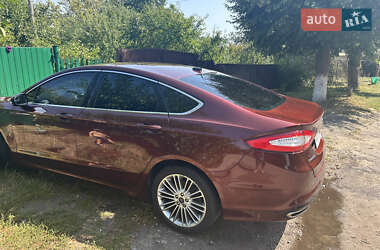 Седан Ford Fusion 2015 в 