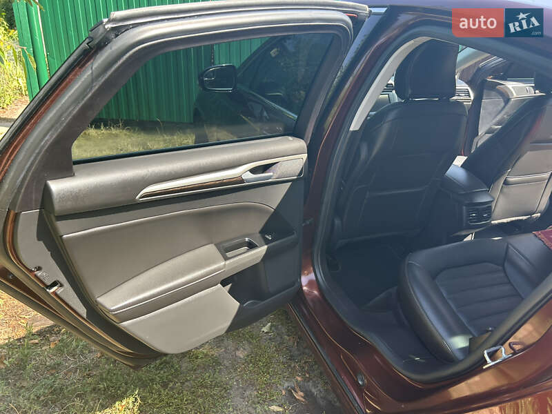 Седан Ford Fusion 2015 в Каневе фото 33 Седан Ford Fusion 2015 в Каневе