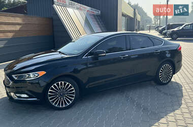 Седан Ford Fusion 2016 в 