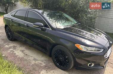 Седан Ford Fusion 2015 в 