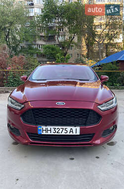 Седан Ford Fusion 2016 в 