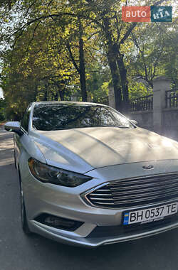 Седан Ford Fusion 2018 в 