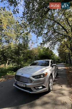 Седан Ford Fusion 2018 в 