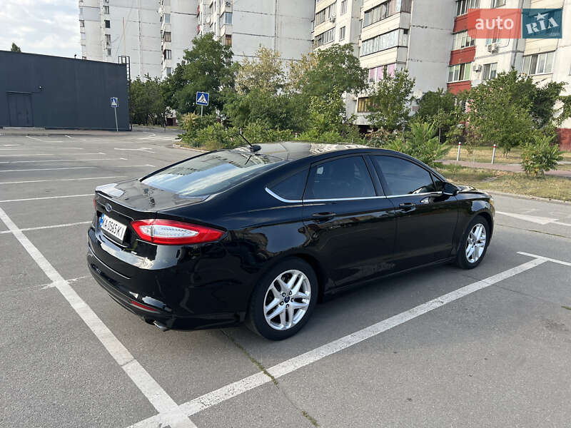Седан Ford Fusion 2015 в Києві