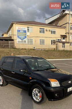 Хэтчбек Ford Fusion 2006 в 