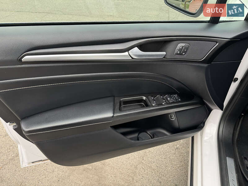 Седан Ford Fusion 2019 в Киеве фото 28 Седан Ford Fusion 2019 в Киеве