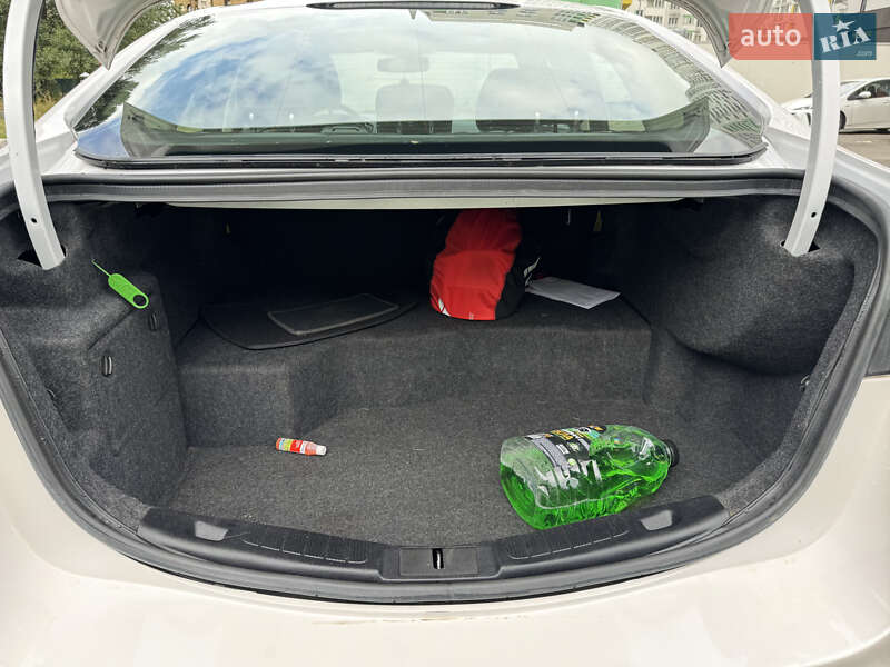 Седан Ford Fusion 2019 в Киеве фото 33 Седан Ford Fusion 2019 в Киеве