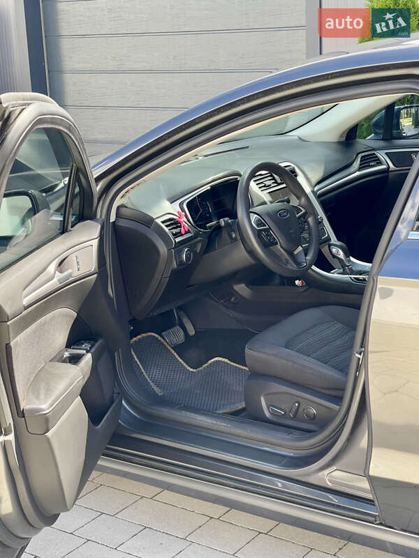 Седан Ford Fusion 2015 в Киеве фото 20 Седан Ford Fusion 2015 в Киеве