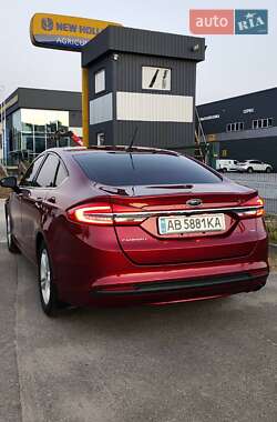 Седан Ford Fusion 2018 в 