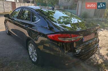 Седан Ford Fusion 2019 в 