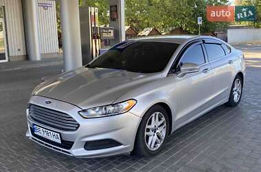 Седан Ford Fusion 2015 в Миколаєві