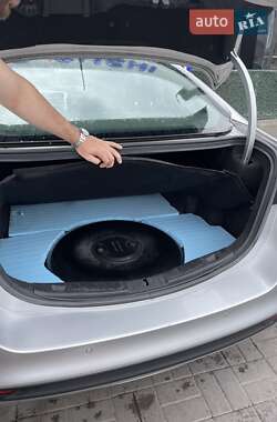Седан Ford Fusion 2014 в 