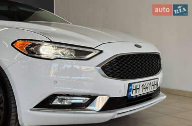 Седан Ford Fusion 2017 в 