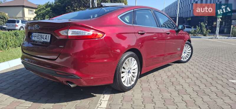 Седан Ford Fusion 2015 в Одесі