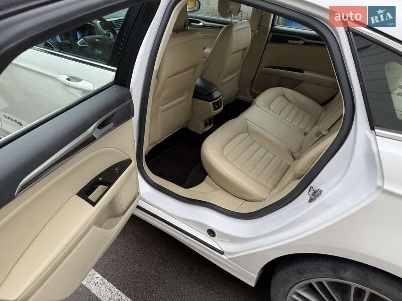 Седан Ford Fusion 2012 в Києві