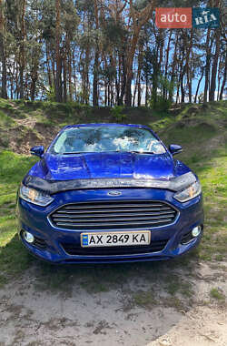 Седан Ford Fusion 2013 в 