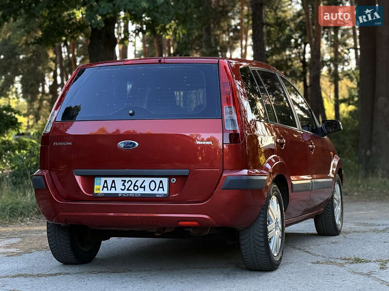 Хэтчбек Ford Fusion 2006 в Киеве