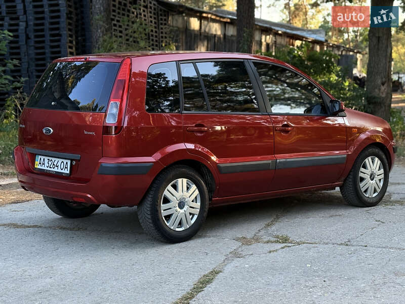 Хэтчбек Ford Fusion 2006 в Киеве