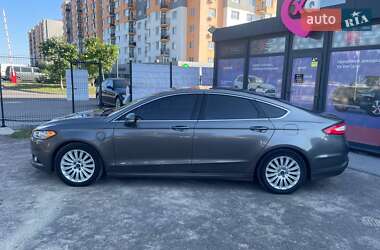 Седан Ford Fusion 2013 в 