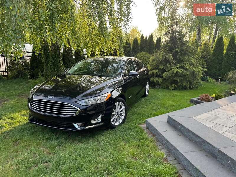 Ford Fusion 2019