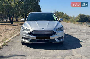 Седан Ford Fusion 2017 в Вишневому