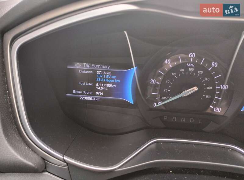 Седан Ford Fusion 2013 в Стрые