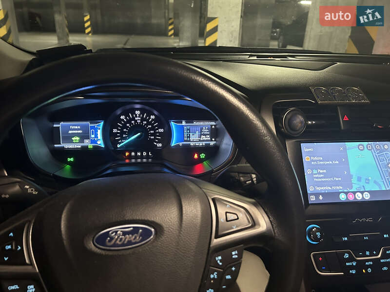Седан Ford Fusion 2018 в Ирпене