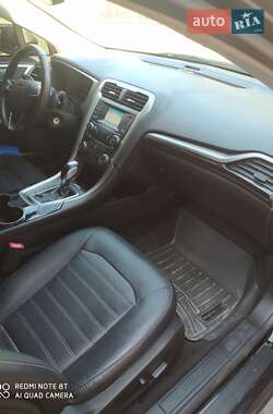 Седан Ford Fusion 2014 в 