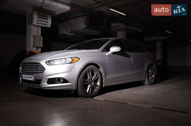 Седан Ford Fusion 2012 в 
