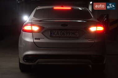 Седан Ford Fusion 2012 в 