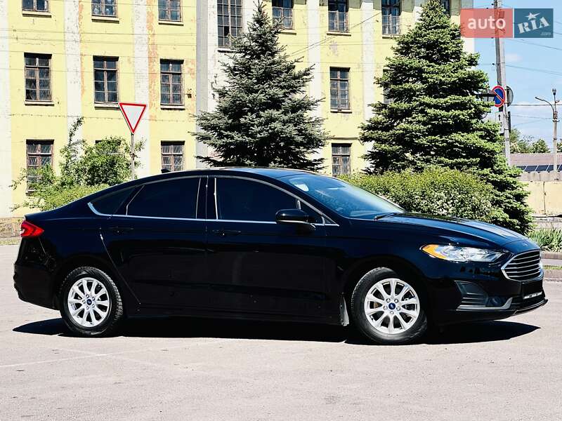 Седан Ford Fusion 2020 в Дніпрі
