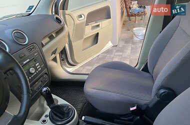 Хэтчбек Ford Fusion 2009 в 
