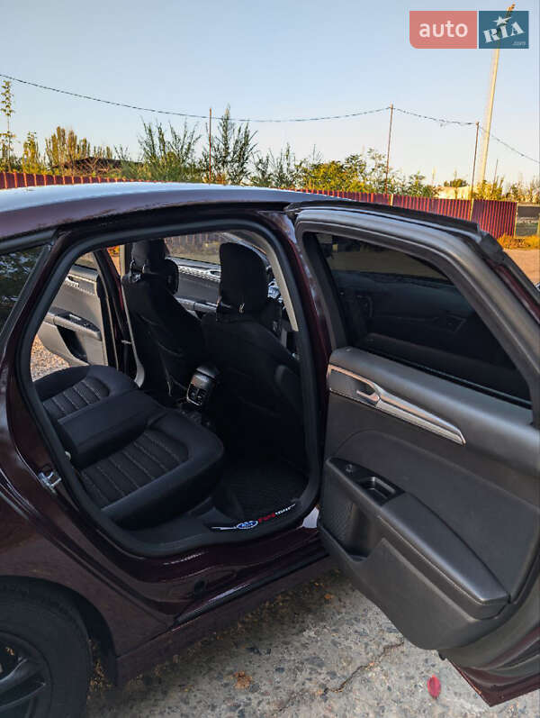 Седан Ford Fusion 2016 в Кривому Розі