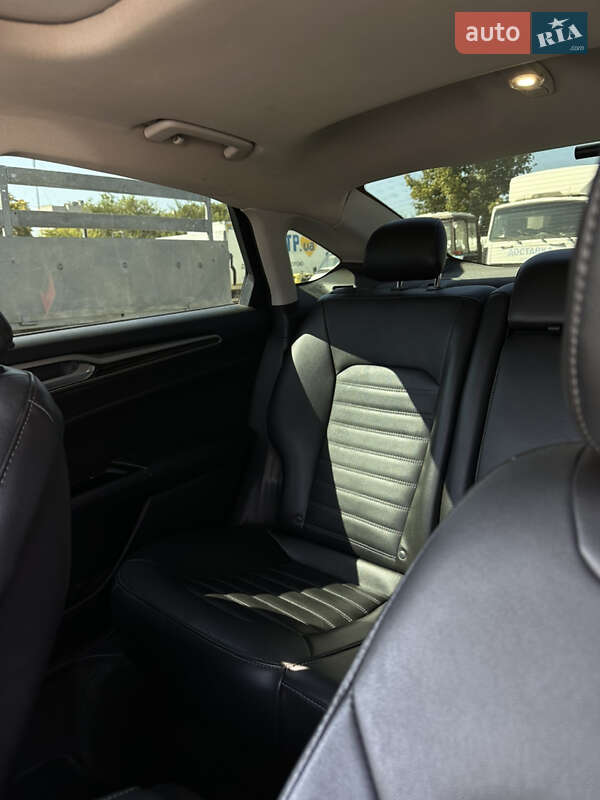 Седан Ford Fusion 2015 в Дніпрі