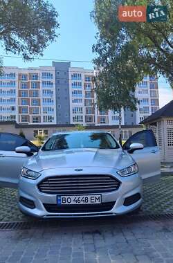 Седан Ford Fusion 2014 в 