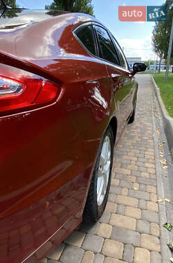Седан Ford Fusion 2014 в 