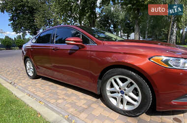 Седан Ford Fusion 2014 в 
