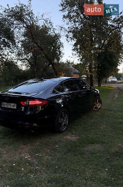 Седан Ford Fusion 2013 в 