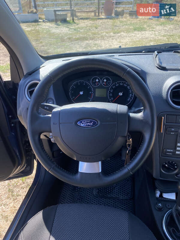 Хетчбек Ford Fusion 2011 в Арцизові