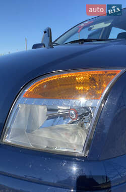 Хэтчбек Ford Fusion 2011 в 