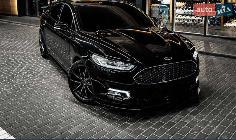 Седан Ford Fusion 2015 в Ніжині