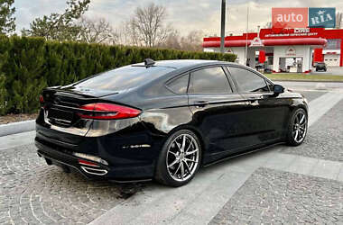 Седан Ford Fusion 2015 в 