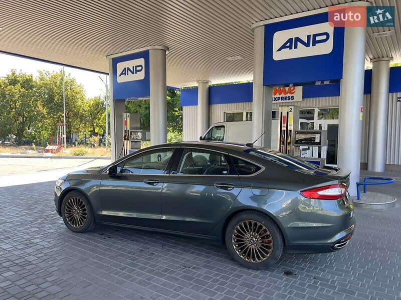 Седан Ford Fusion 2015 в Николаеве