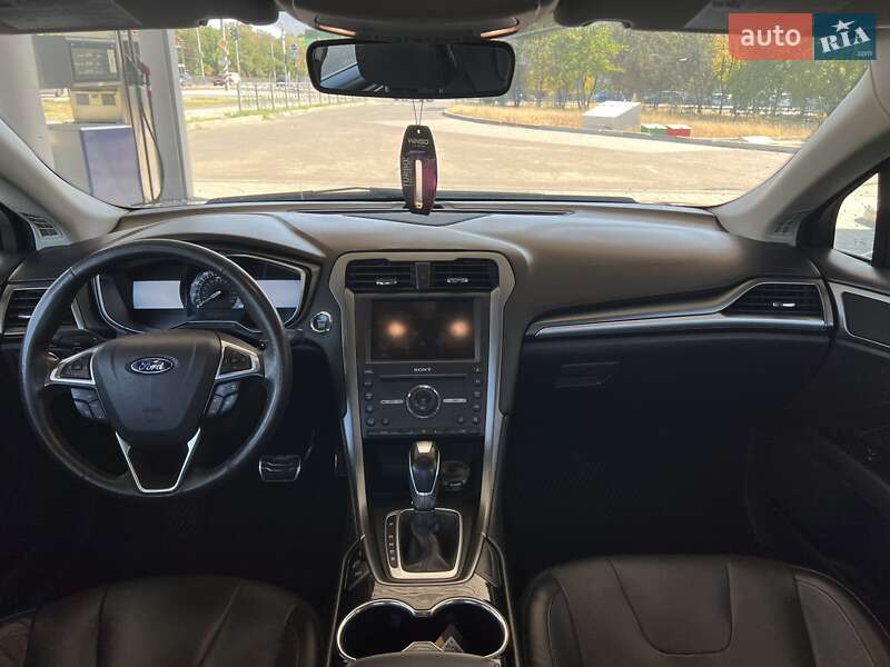 Седан Ford Fusion 2015 в Николаеве